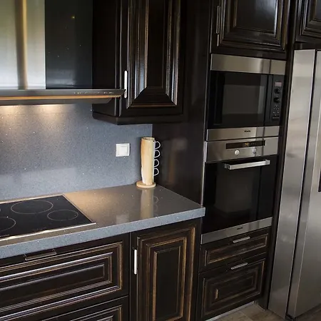 Willa Kastro Nikiana